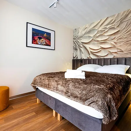 Easy Rent Apartments- The Art Apartment