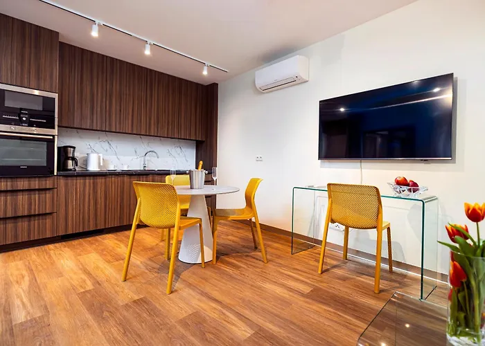 Apartmán Easy Rent- The Art, Centrum, Free Parking *